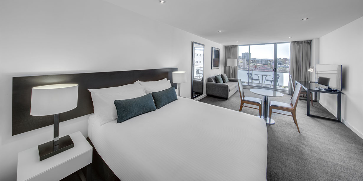 Adina Apartment Hotel Wollongong Best Rate Guaranteed Adina Apartment Hotel Wollongong Best Rate Guaranteed