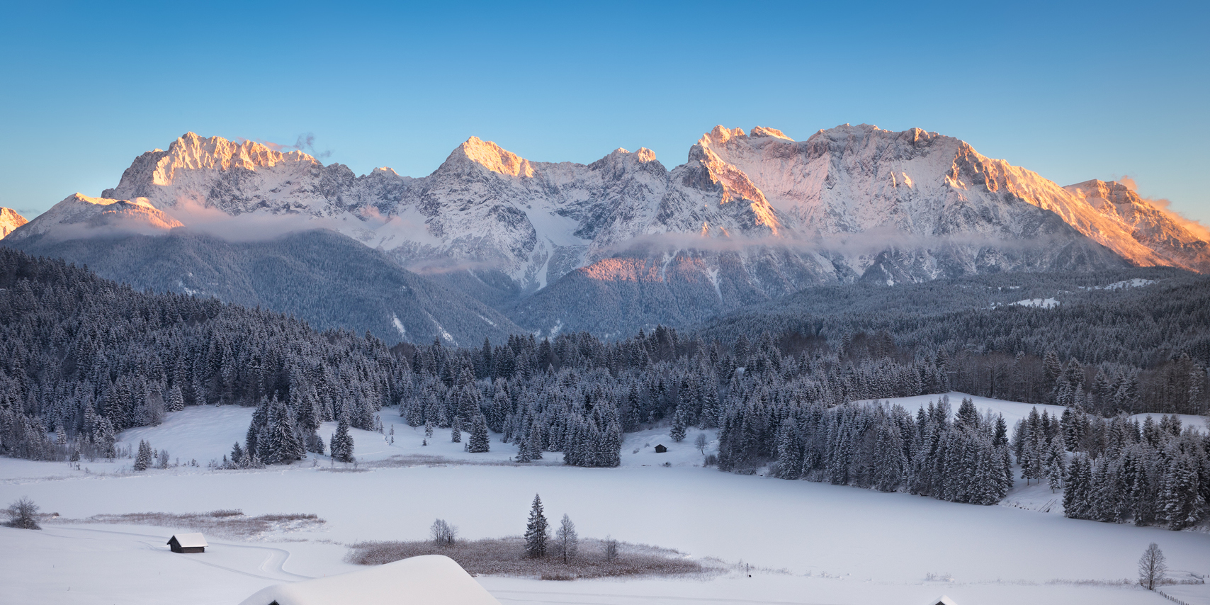 The best ski resorts around Munich enjoy those big city vibes with an alpine backdrop