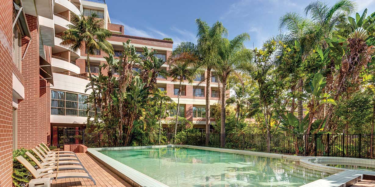 Adina Apartment Hotel Sydney Surry Hills Best Rate Guaranteed